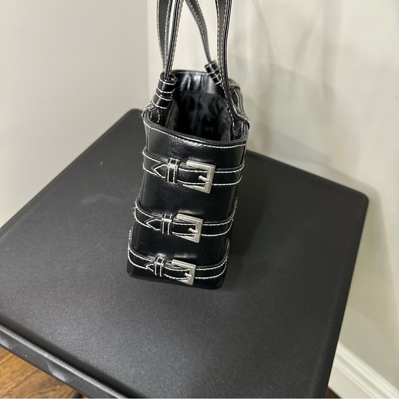 Y2K Black Shoulder Bag with buckle straps on each side - Picture 6 of 10
